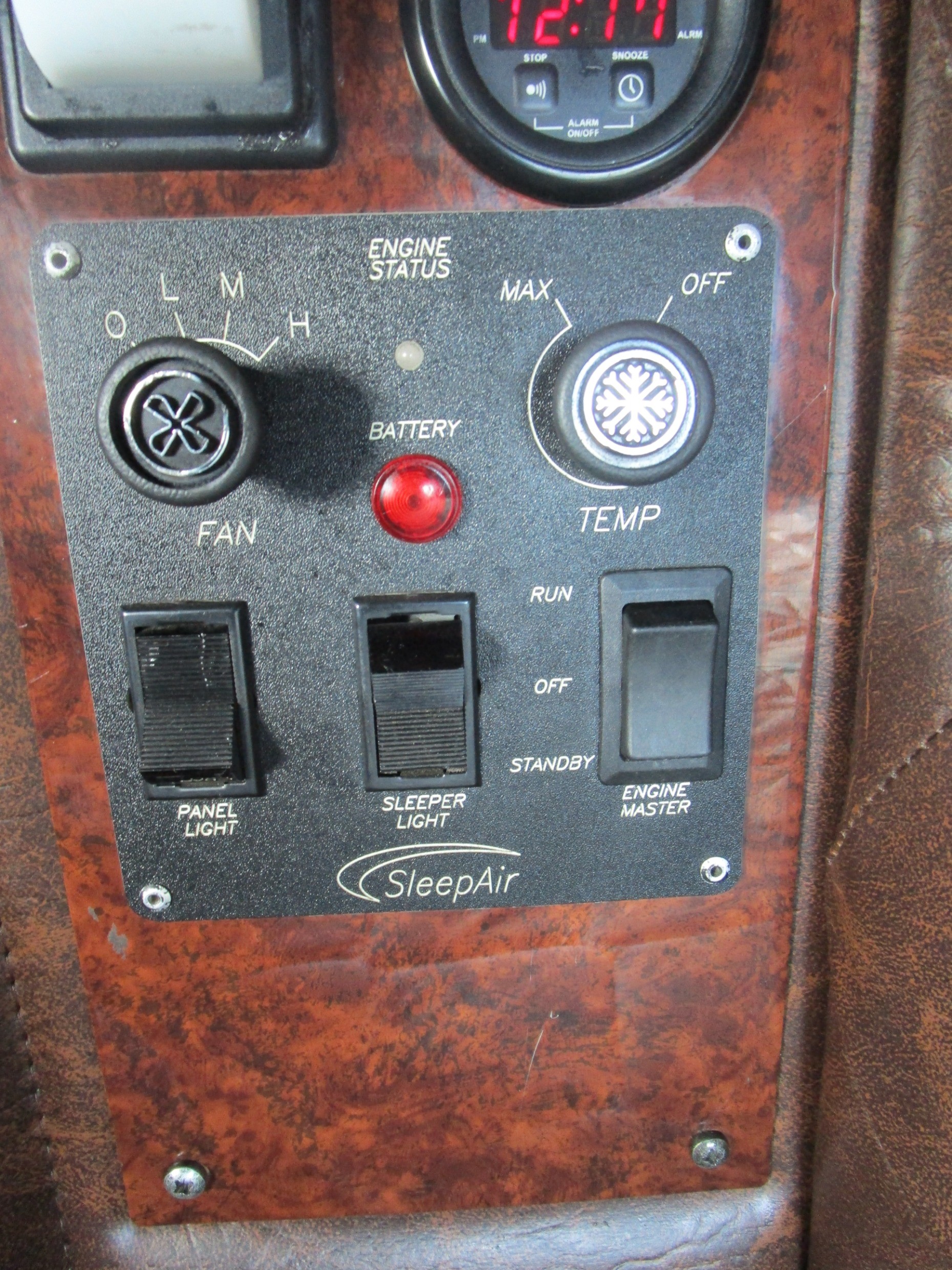2008 KENWORTH K108 TRUCK SEMI-AUTOMATIC PRIMEMOVER
