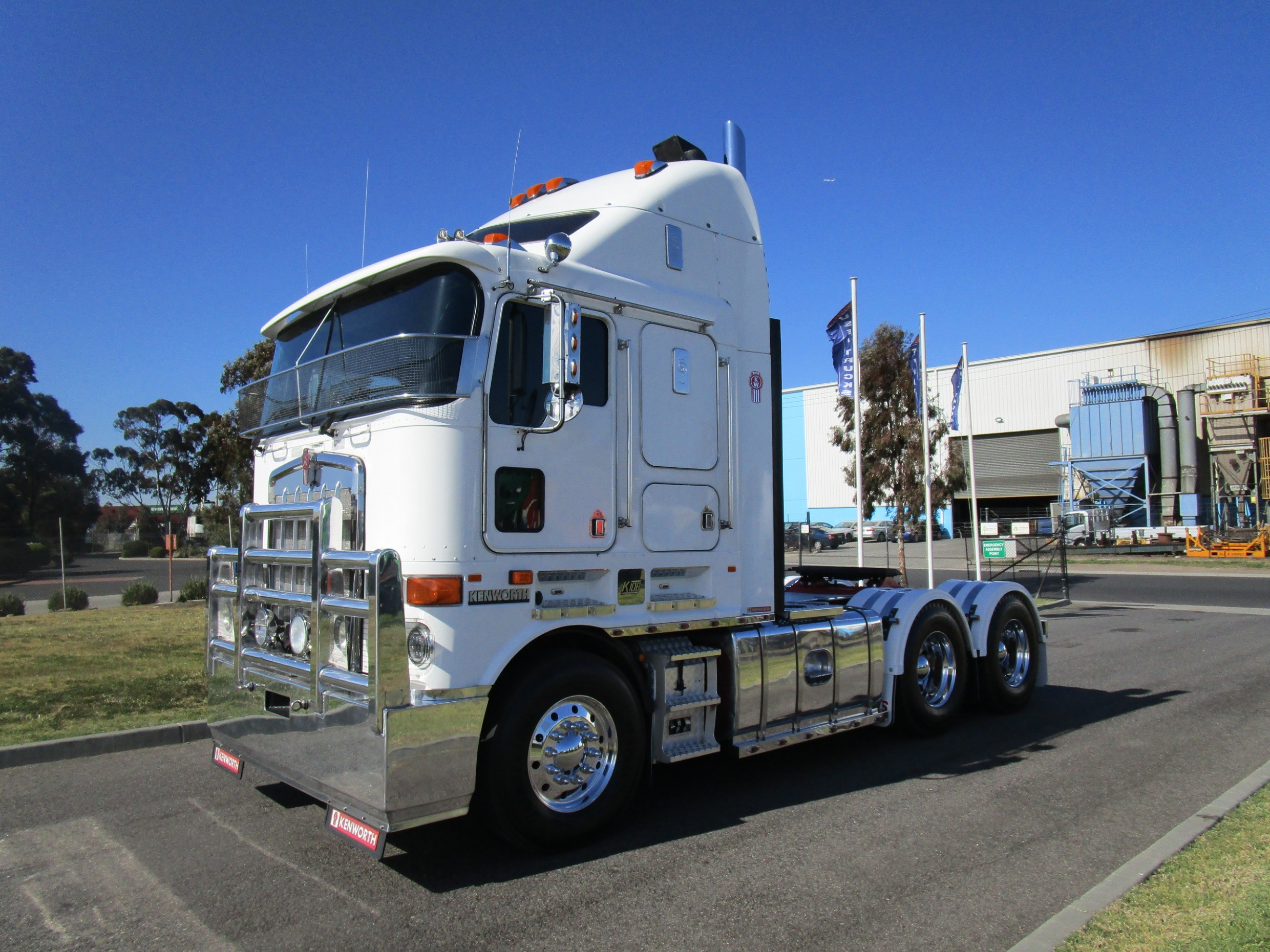 2008 KENWORTH K108 TRUCK SEMI-AUTOMATIC PRIMEMOVER