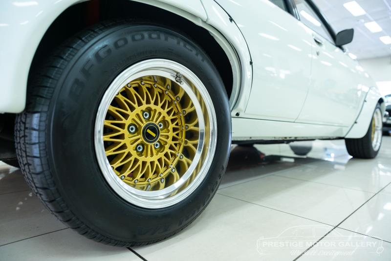 1975 HOLDEN TORANA LH 4 SP MANUAL 4D SEDAN