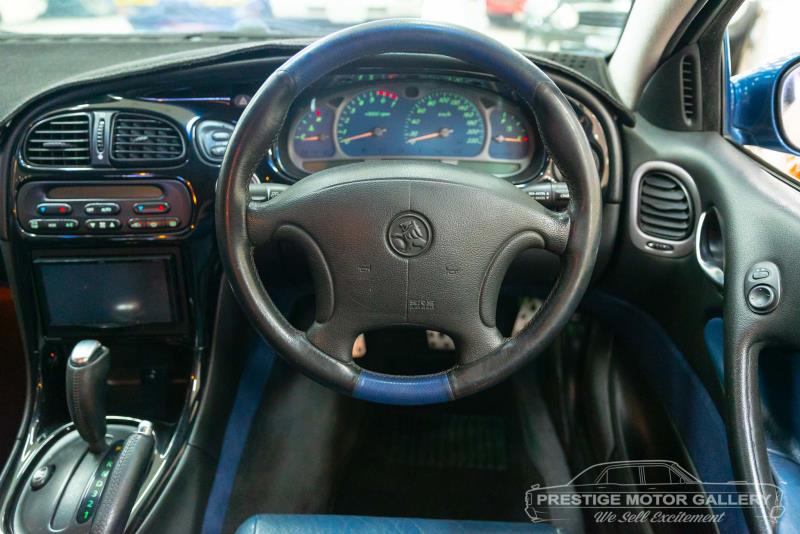 2001 HOLDEN MONARO V2 4 SP AUTOMATIC 2D COUPE