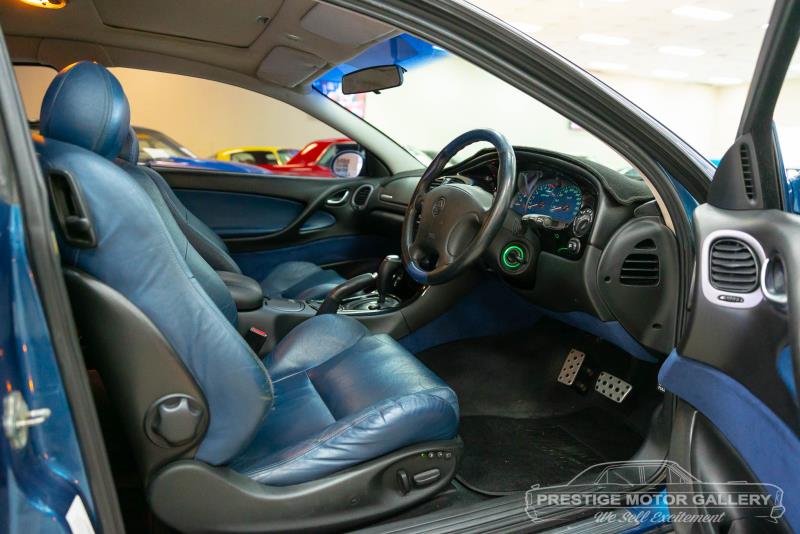 2001 HOLDEN MONARO V2 4 SP AUTOMATIC 2D COUPE