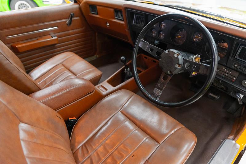 1975 HOLDEN SANDMAN M VAN