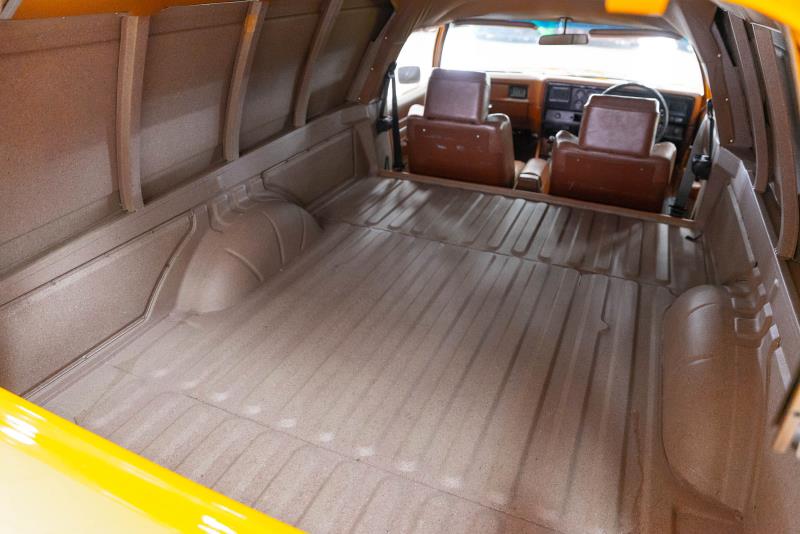 1975 HOLDEN SANDMAN M VAN
