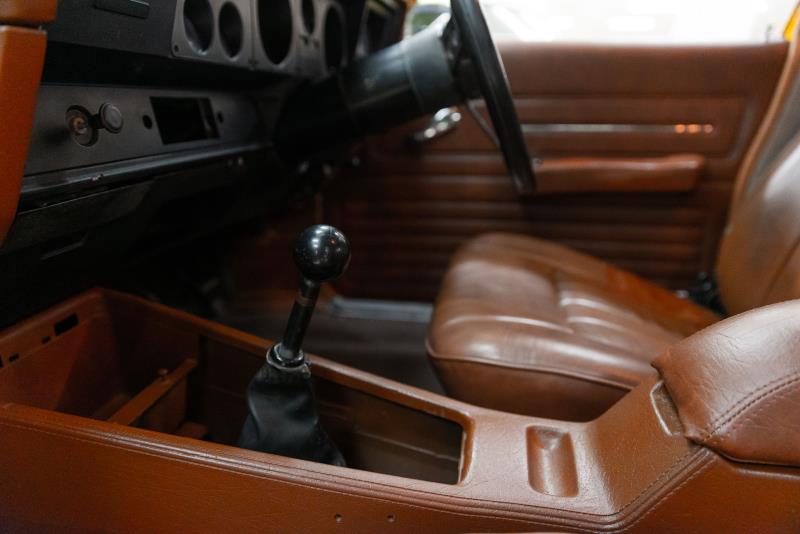1975 HOLDEN SANDMAN M VAN