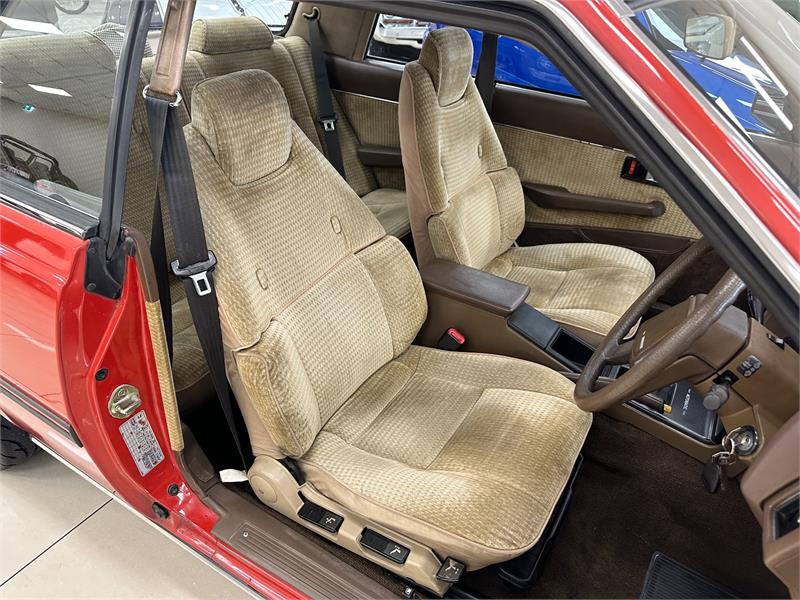 1983 MITSUBISHI SIGMA GL SCORPION 3 SP AUTOMATIC 2D COUPE