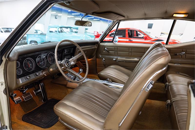 1967 CHEVROLET IMPALA SS 4 SP MANUAL COUPE