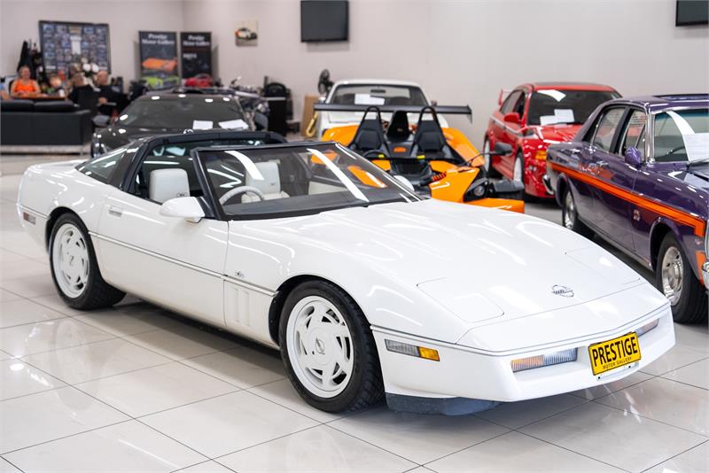 1988 CHEVROLET CORVETTE 35TH ANNIVERSARY 3 SP AUTOMATIC 2D TARGA