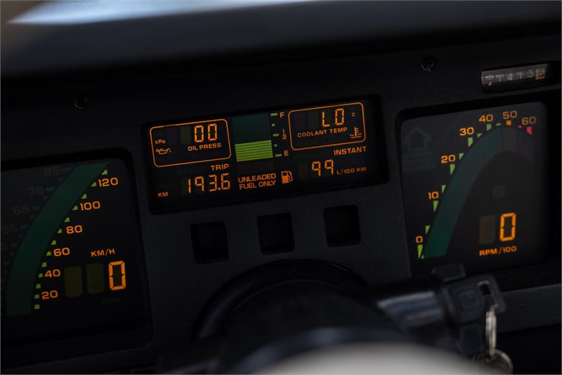 1988 CHEVROLET CORVETTE 35TH ANNIVERSARY 3 SP AUTOMATIC 2D TARGA