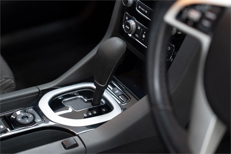 2012 HOLDEN COMMODORE VE II MY12 SV6 6 SP AUTOMATIC UTILITY