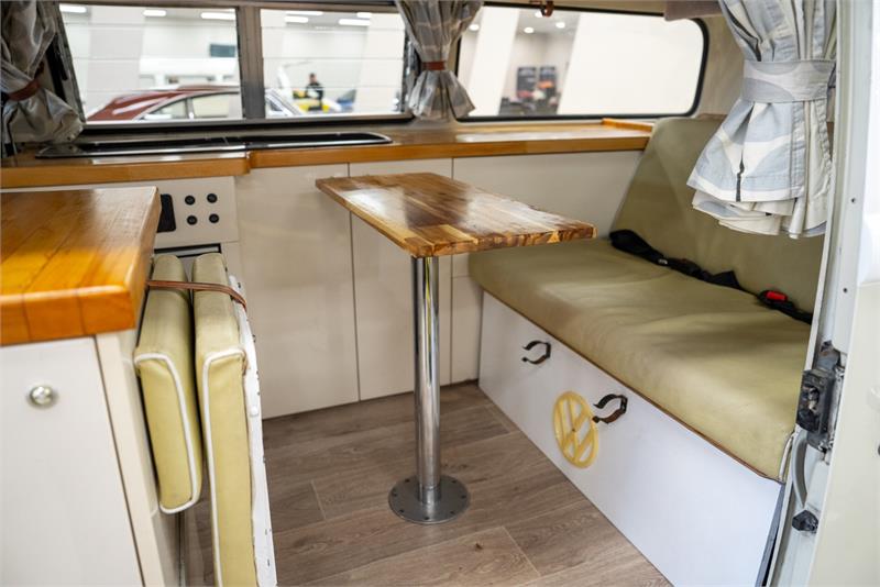 1979 VOLKSWAGEN KOMBI 4 SP MANUAL VAN