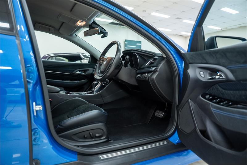 2015 HOLDEN COMMODORE VF MY15 SS-V REDLINE 6 SP AUTOMATIC 4D SPORTWAGON