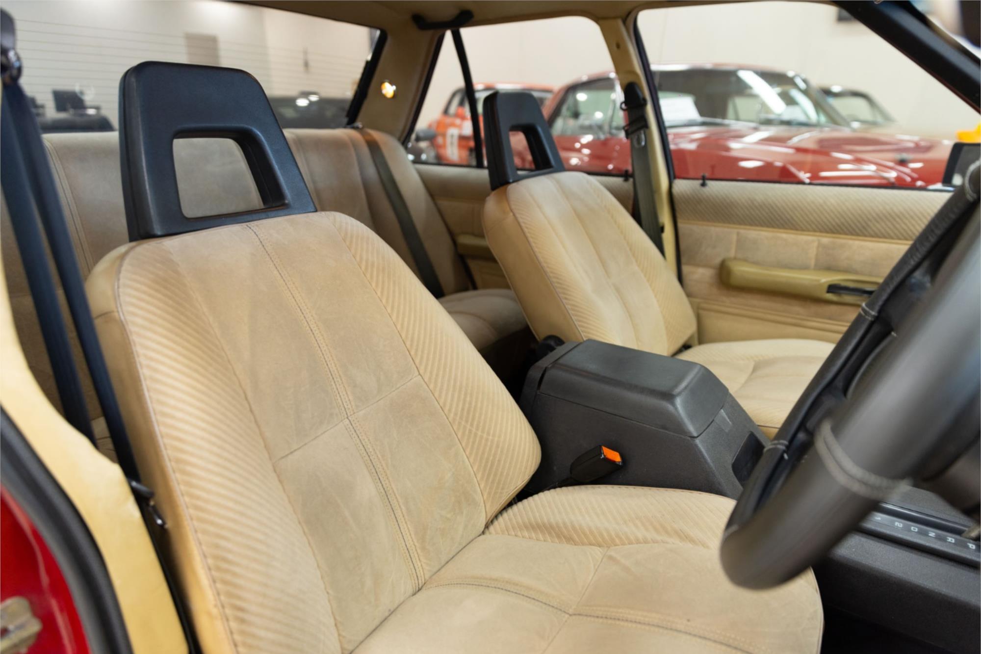 1982 FORD FAIRMONT XE 3 SP AUTOMATIC 4D SEDAN