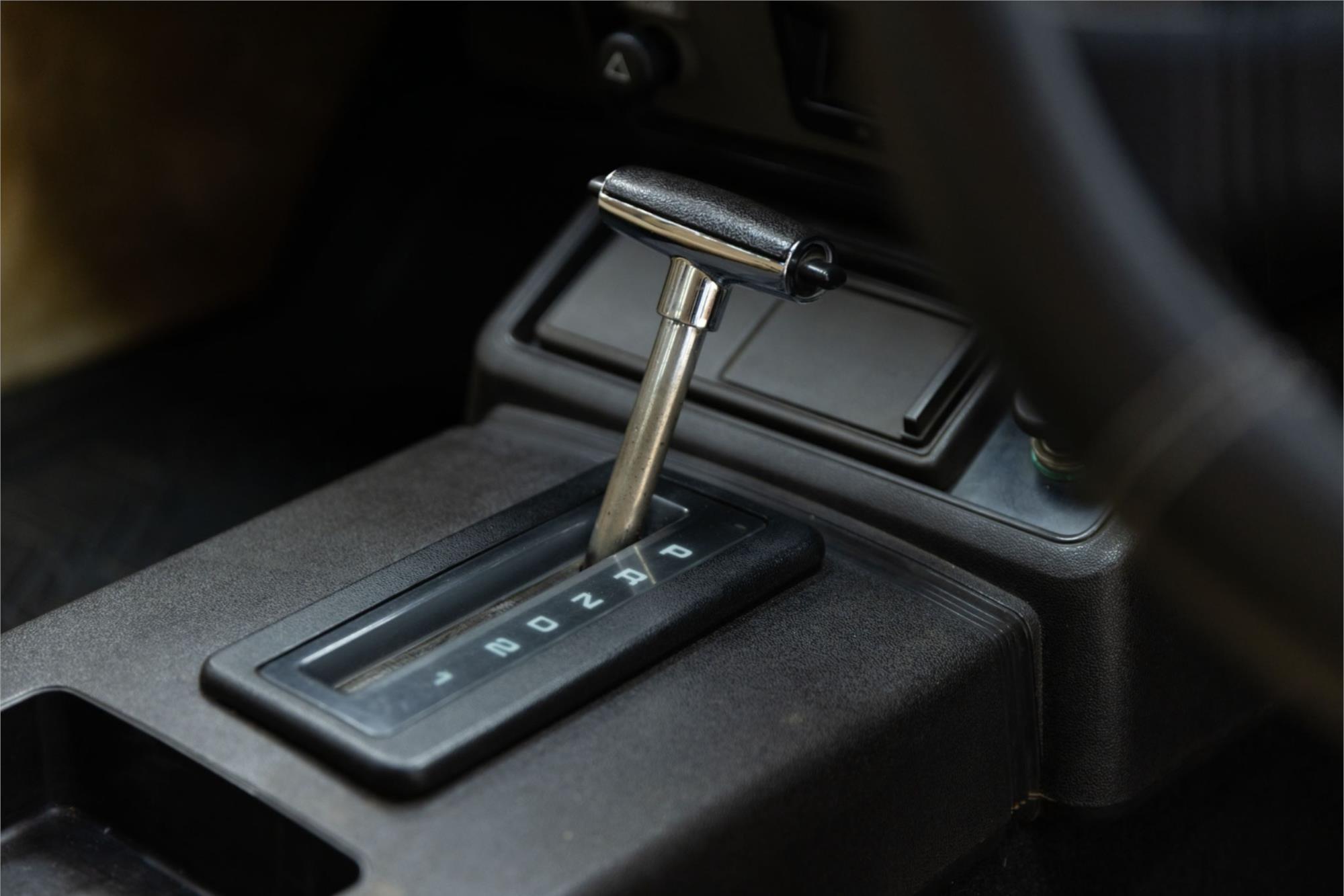 1982 FORD FAIRMONT XE 3 SP AUTOMATIC 4D SEDAN