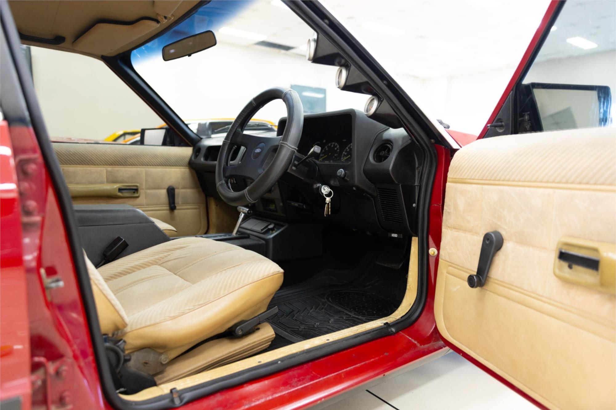 1982 FORD FAIRMONT XE 3 SP AUTOMATIC 4D SEDAN