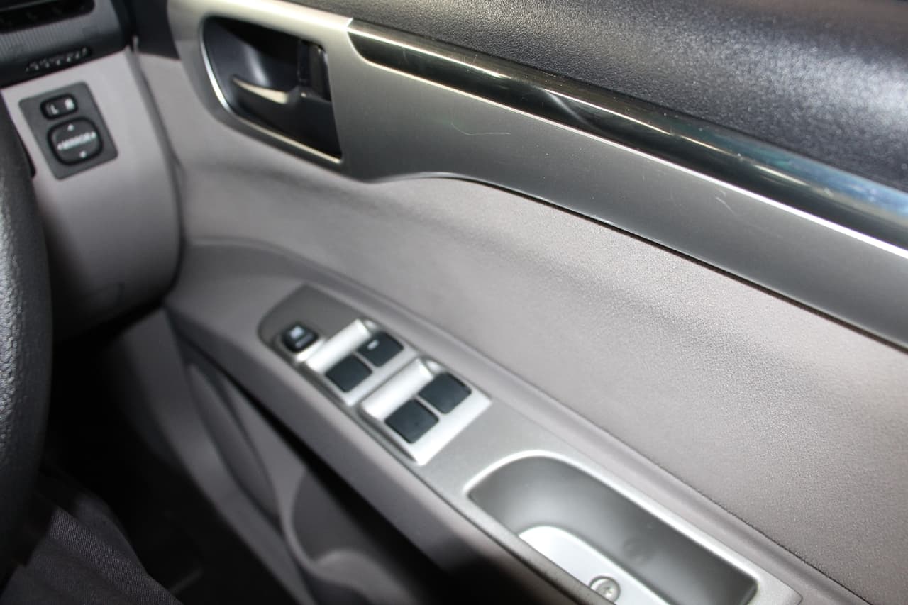 2012 MITSUBISHI CHALLENGER PB SPORTS AUTOMATIC WAGON