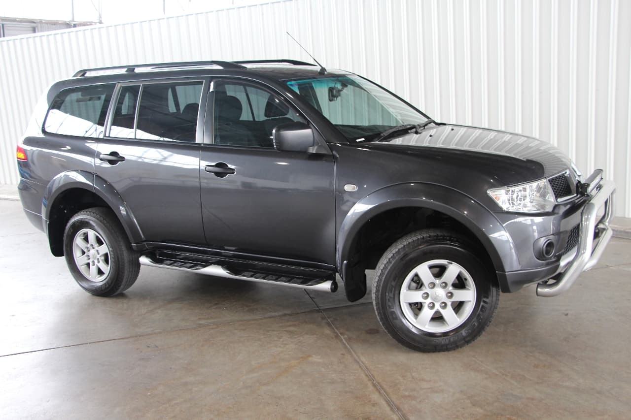 2012 MITSUBISHI CHALLENGER PB SPORTS AUTOMATIC WAGON