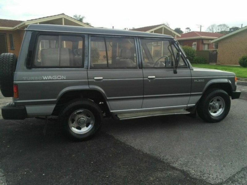 1987 MITSUBISHI PAJERO SUPERWAGON (4x4) NE