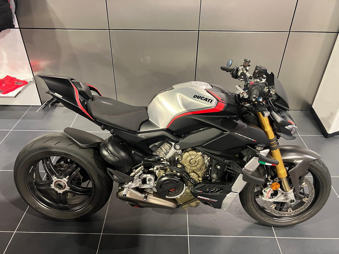2022 DUCATI STREETFIGHTER V4 SP SPORTS