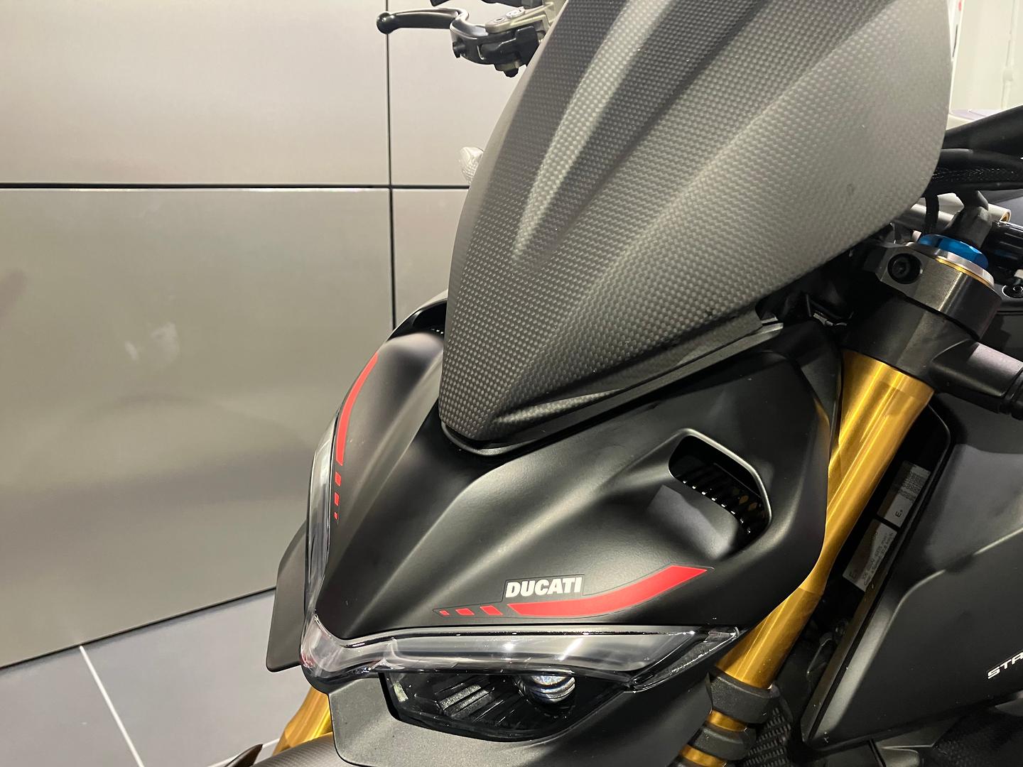 2022 DUCATI STREETFIGHTER V4 SP SPORTS