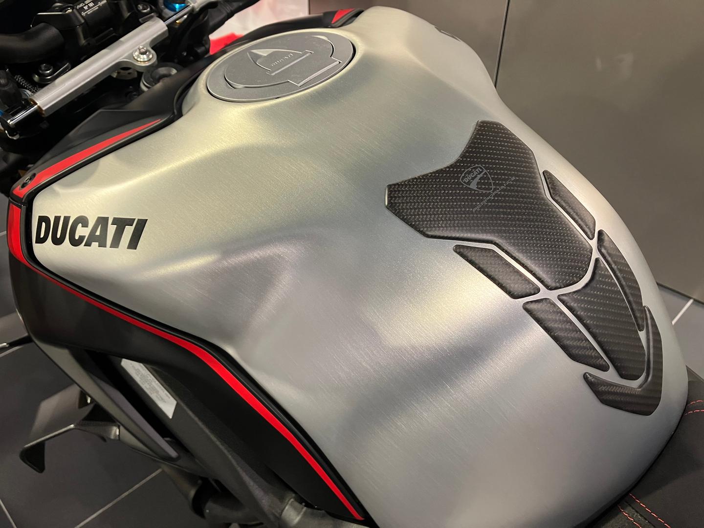 2022 DUCATI STREETFIGHTER V4 SP SPORTS