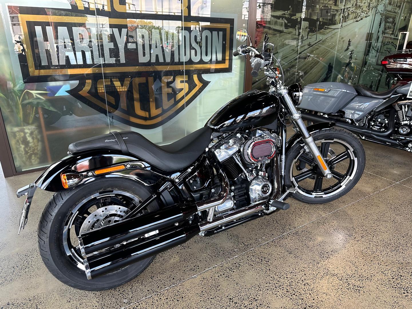 2022 HARLEY-DAVIDSON SOFTAIL STANDARD 107 (FXST) CRUISER