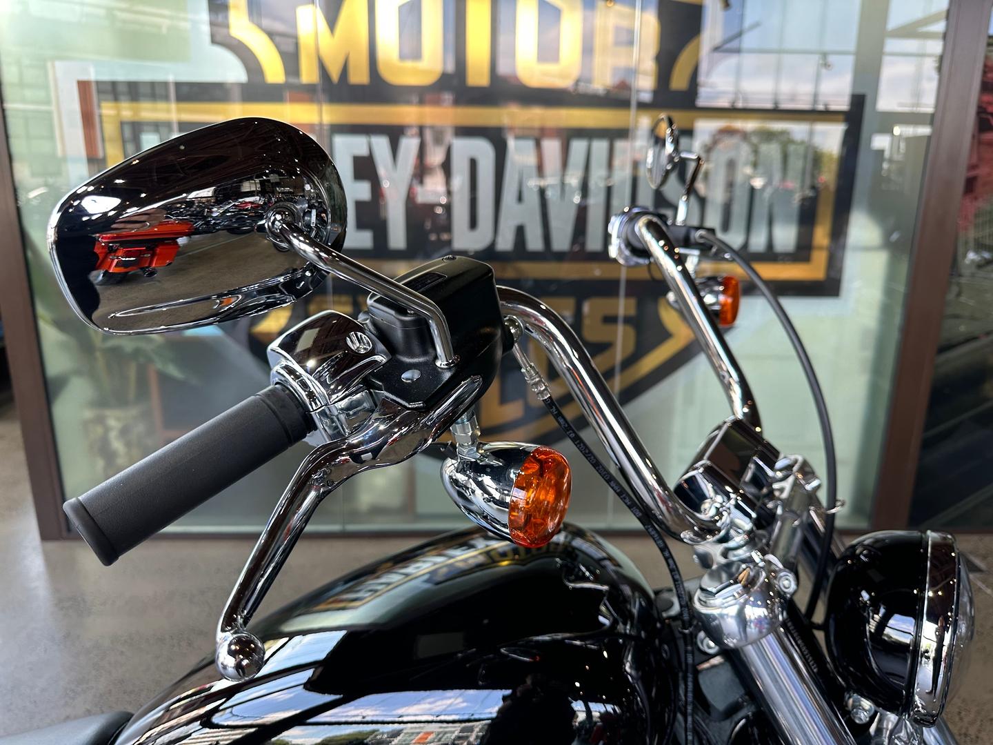 2022 HARLEY-DAVIDSON SOFTAIL STANDARD 107 (FXST) CRUISER