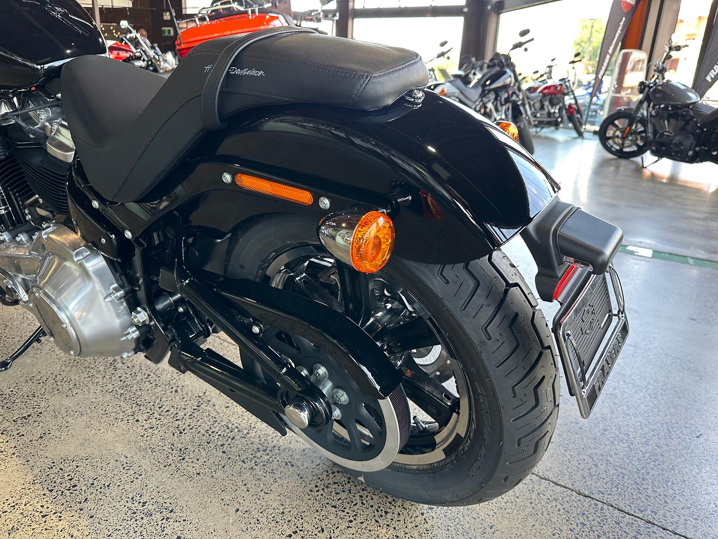 2022 HARLEY-DAVIDSON SOFTAIL STANDARD 107 (FXST) CRUISER