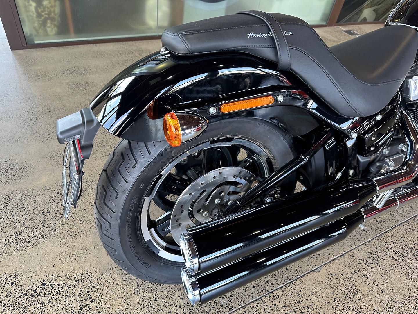2022 HARLEY-DAVIDSON SOFTAIL STANDARD 107 (FXST) CRUISER