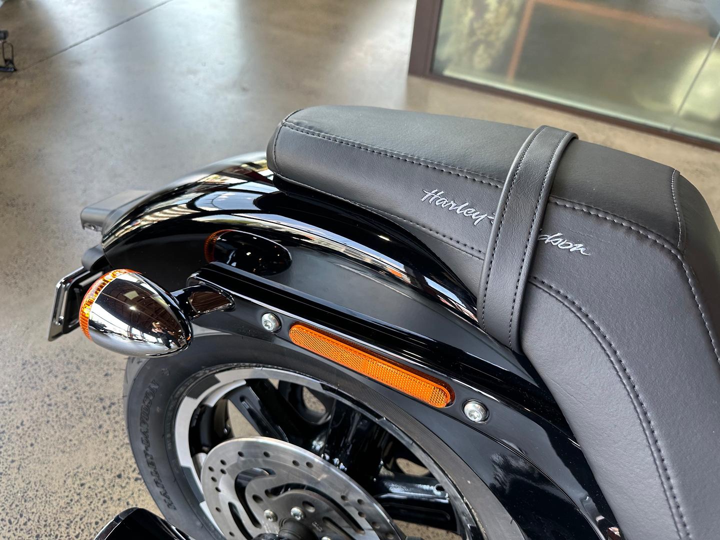2022 HARLEY-DAVIDSON SOFTAIL STANDARD 107 (FXST) CRUISER