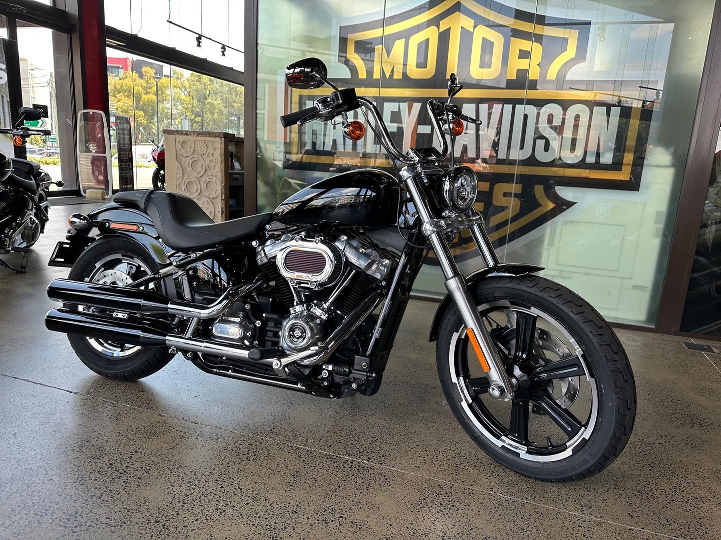 2022 HARLEY-DAVIDSON SOFTAIL STANDARD 107 (FXST) CRUISER