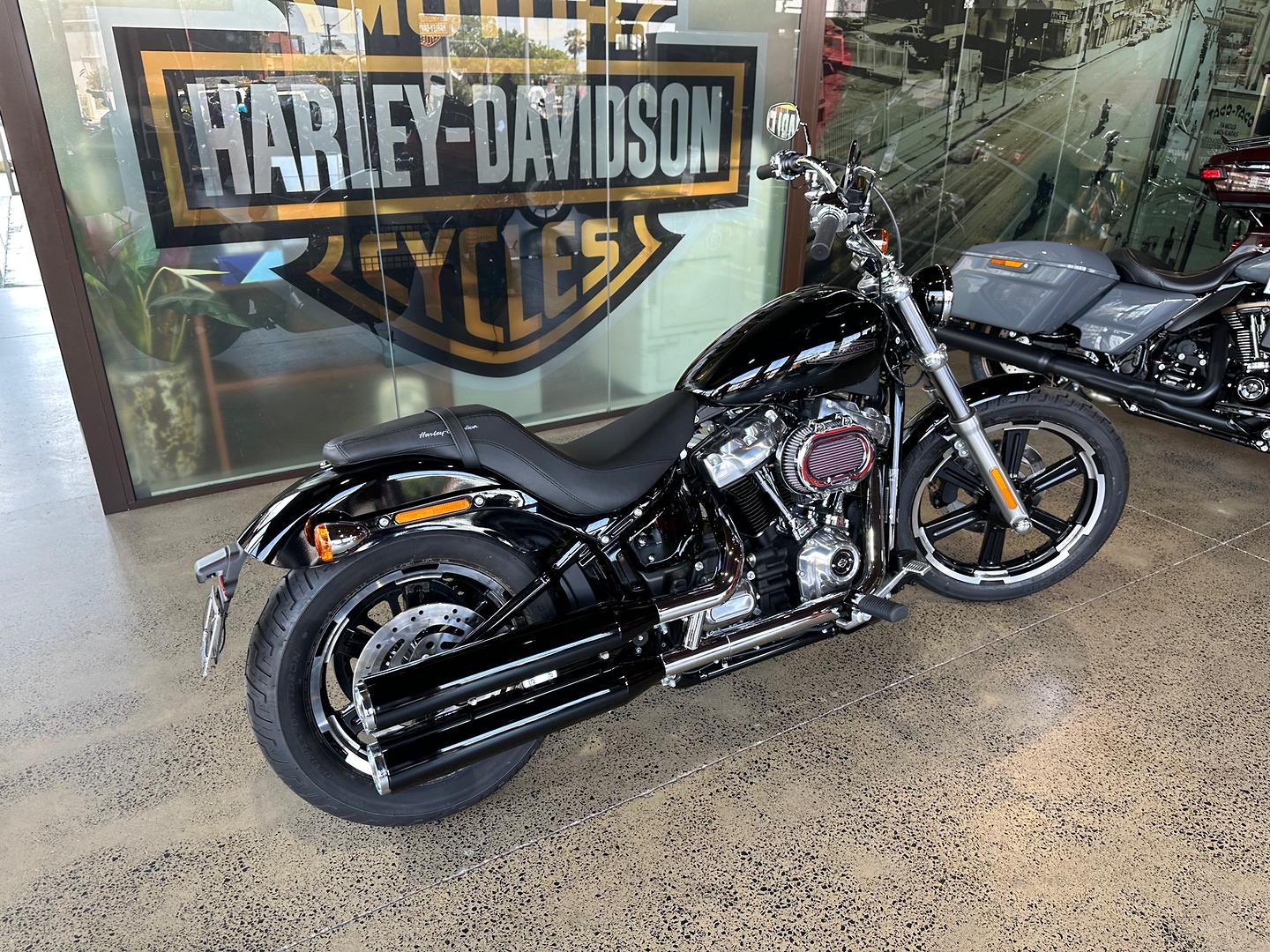 2022 HARLEY-DAVIDSON SOFTAIL STANDARD 107 (FXST) CRUISER