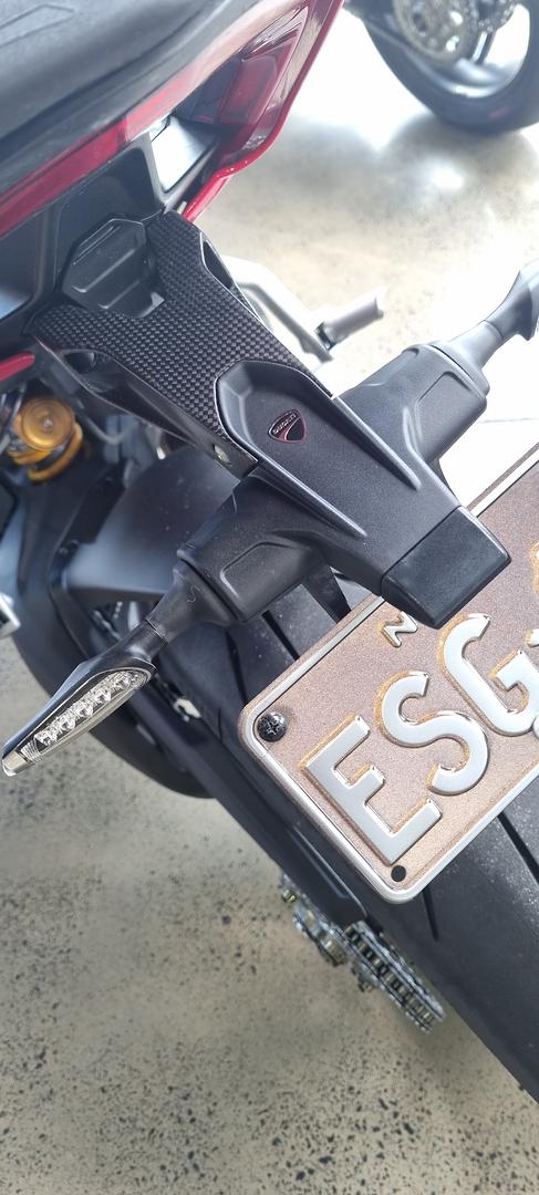2021 DUCATI STREETFIGHTER V4 SPORTS