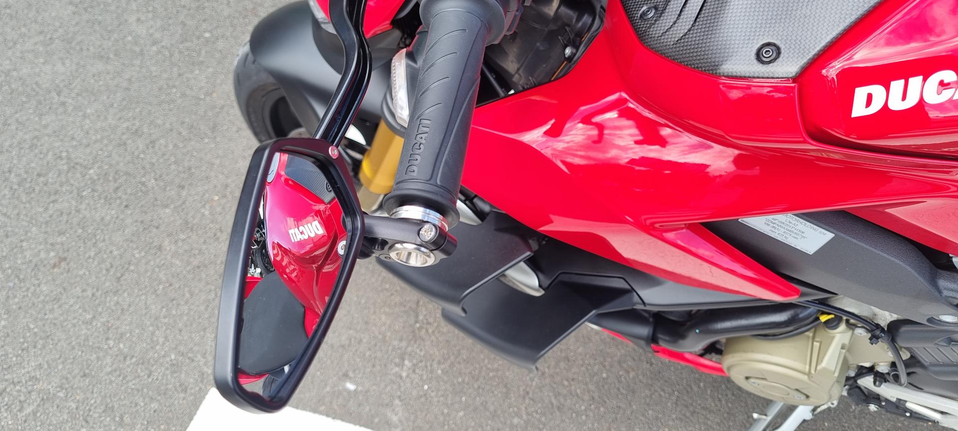 2021 DUCATI STREETFIGHTER V4 SPORTS