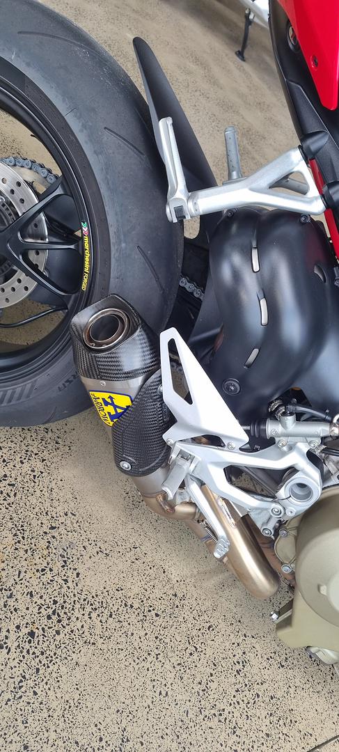 2021 DUCATI STREETFIGHTER V4 SPORTS