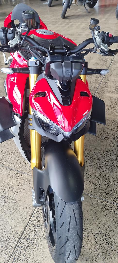 2021 DUCATI STREETFIGHTER V4 SPORTS