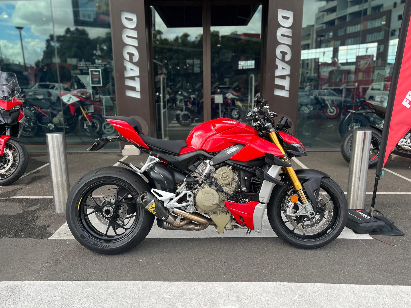 2021 DUCATI STREETFIGHTER V4 SPORTS