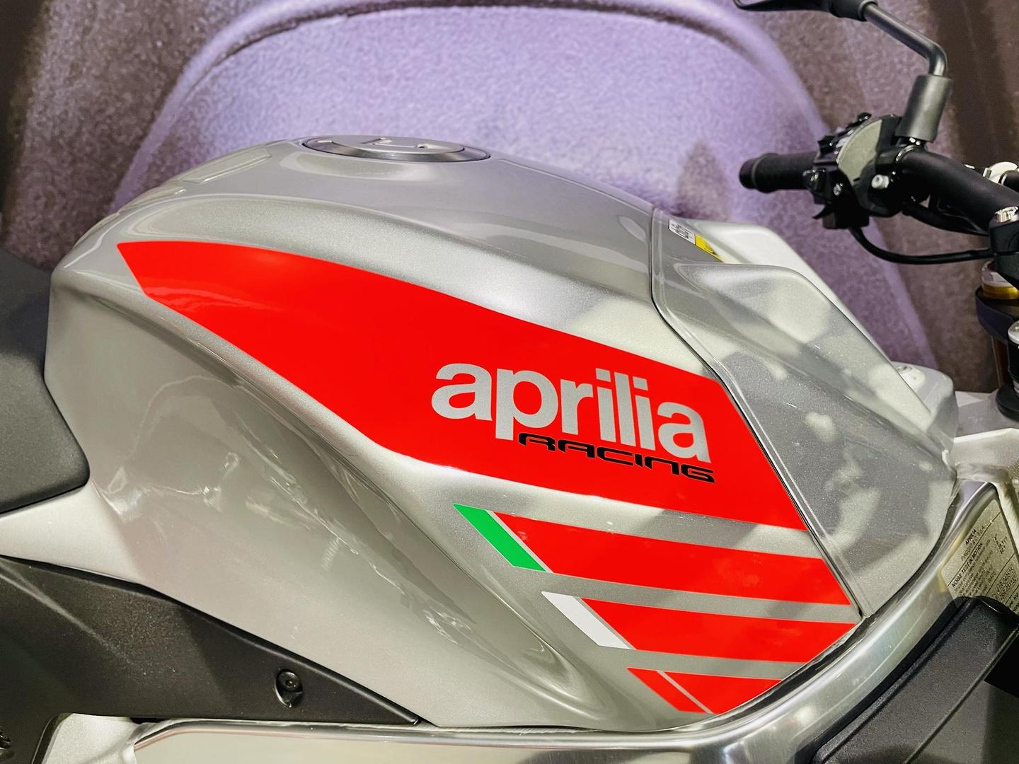 2017 APRILIA TUONO V4 1100 RR SPORTS