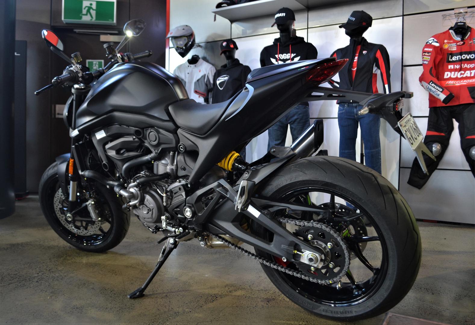 2022 DUCATI MONSTER + 937 ROAD