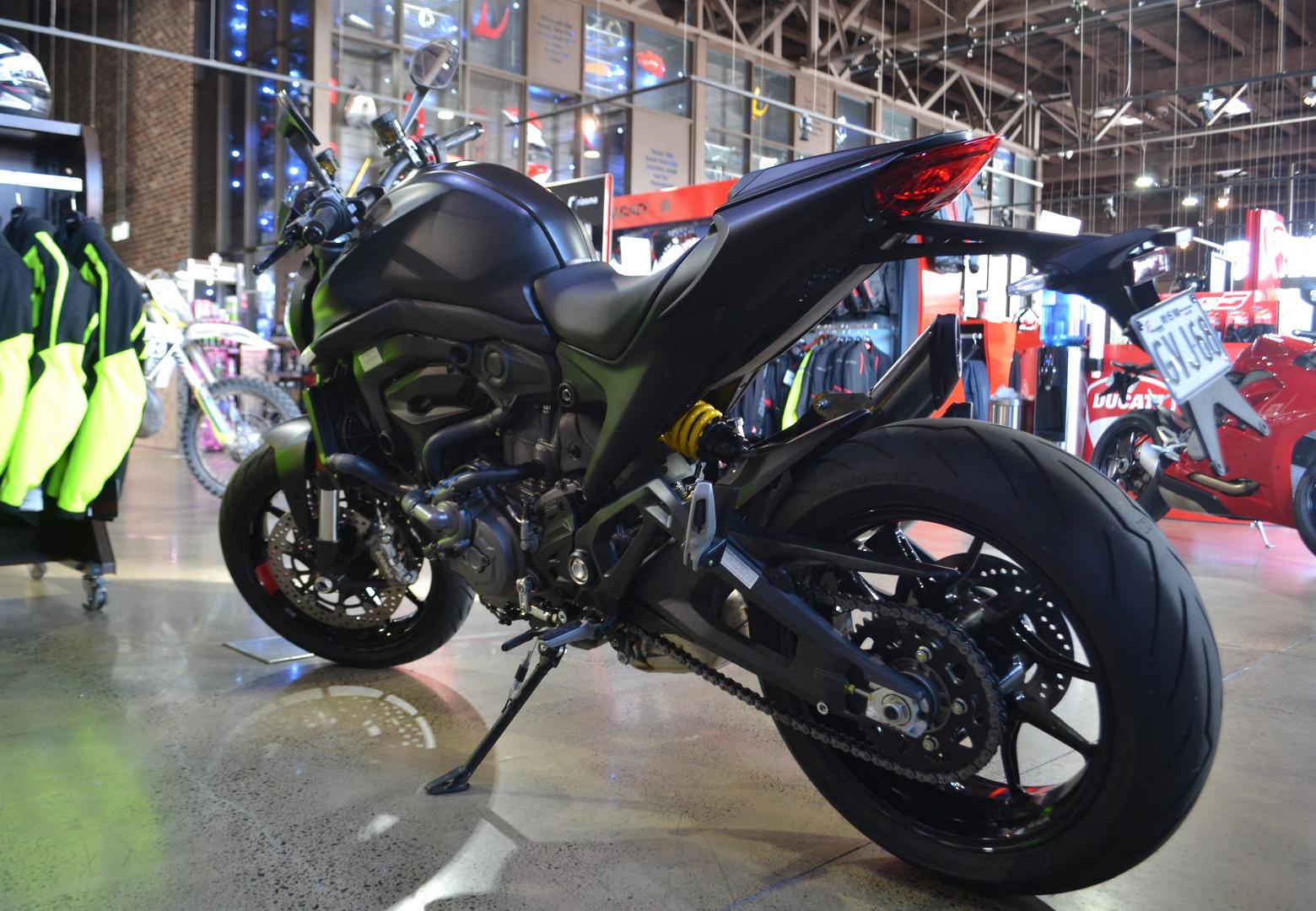 2022 DUCATI MONSTER + 937 ROAD