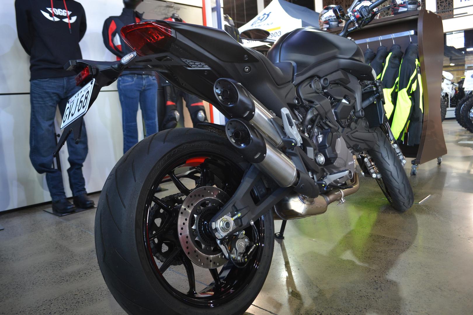 2022 DUCATI MONSTER + 937 ROAD