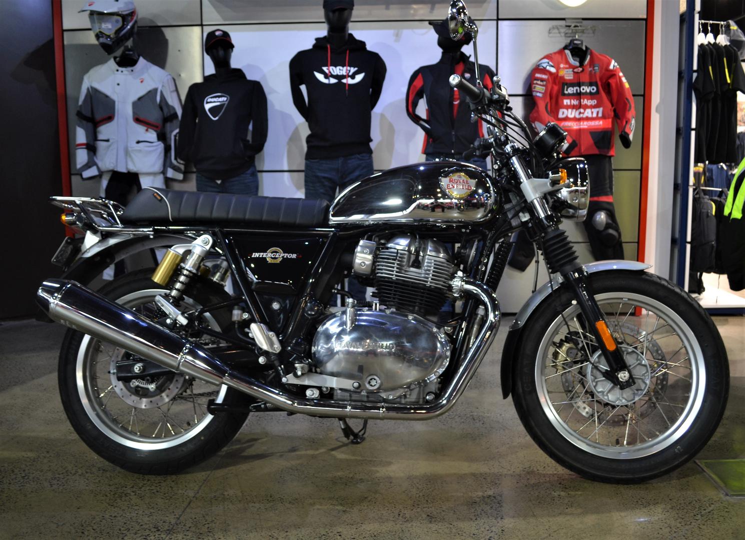 2021 ROYAL ENFIELD INTERCEPTOR 650 CHROME ROAD