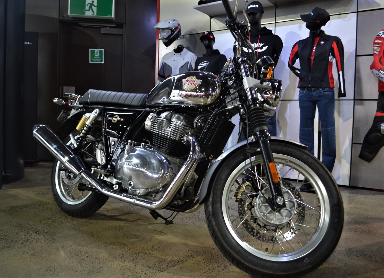 2021 ROYAL ENFIELD INTERCEPTOR 650 CHROME ROAD