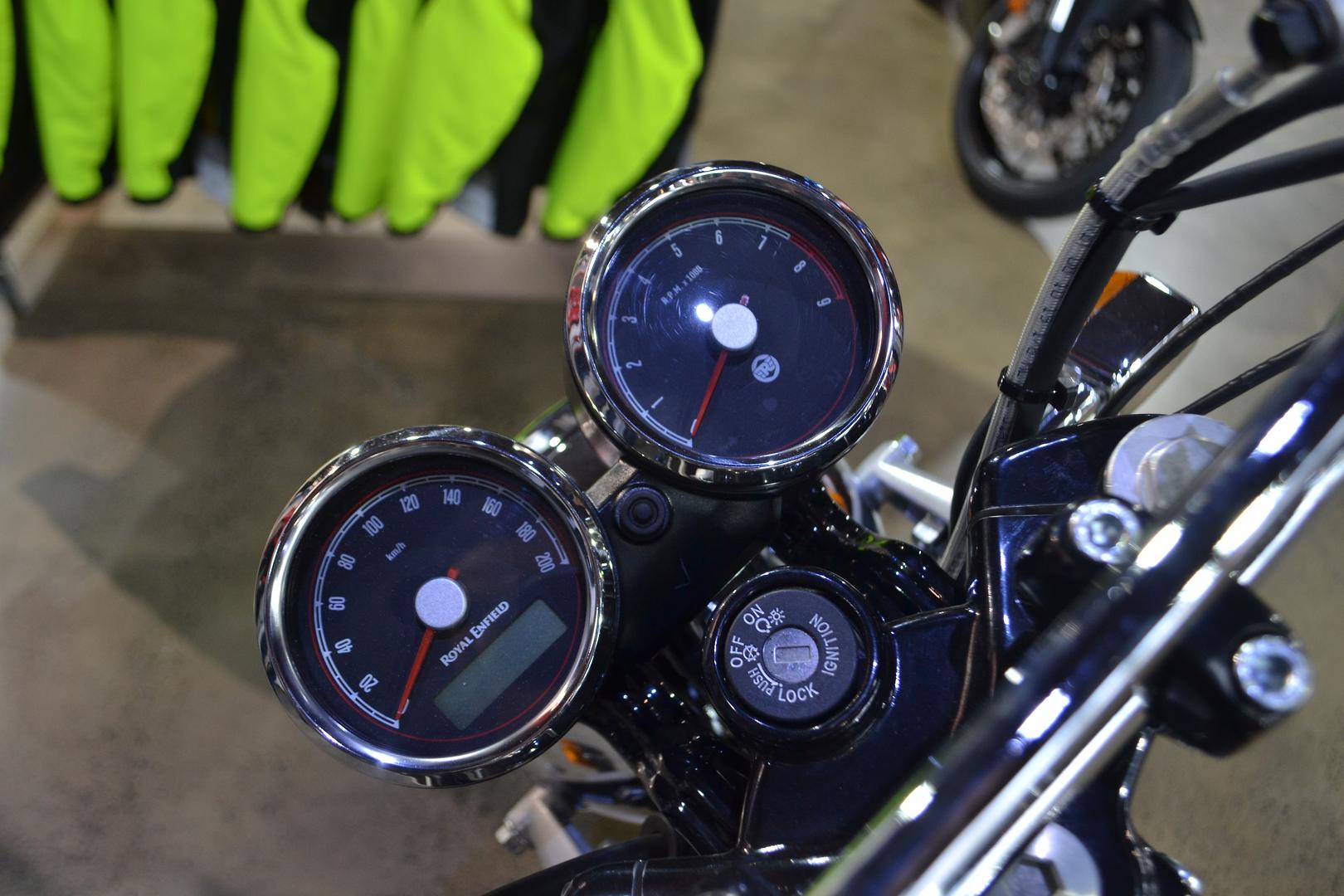 2021 ROYAL ENFIELD INTERCEPTOR 650 CHROME ROAD