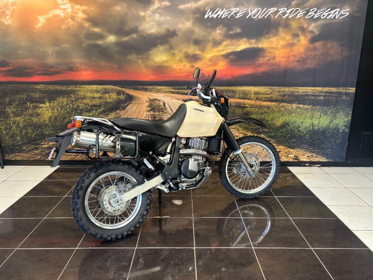 2021 SUZUKI DR650SE DUAL SPORTS
