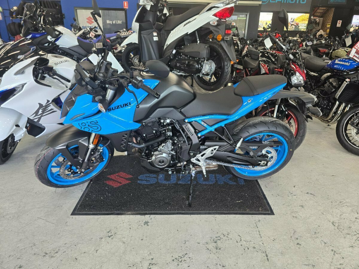 2023 SUZUKI GSX-8S ROAD