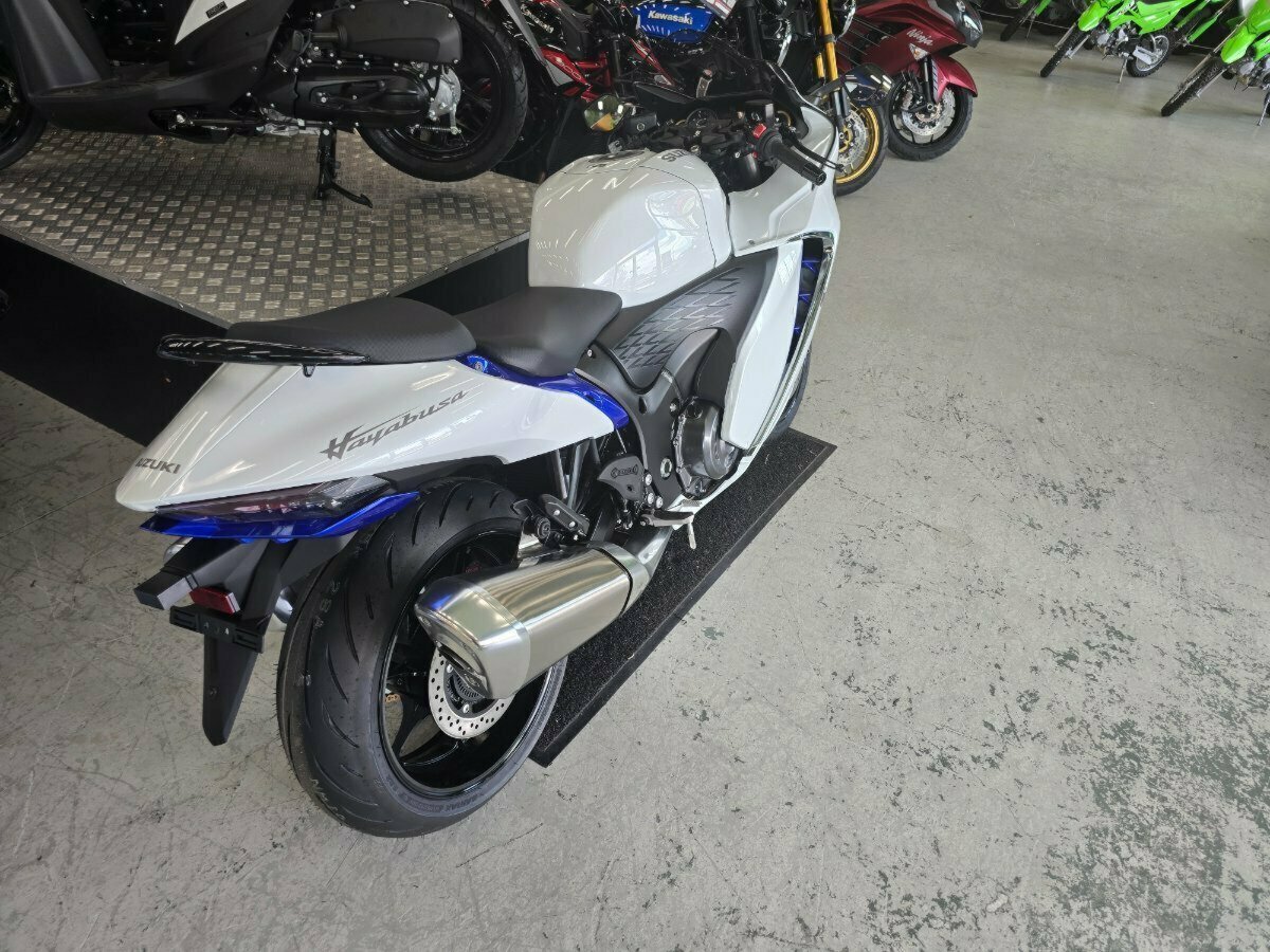 2024 SUZUKI HAYABUSA 25TH ANNI (GSX1300RR) SPORTS