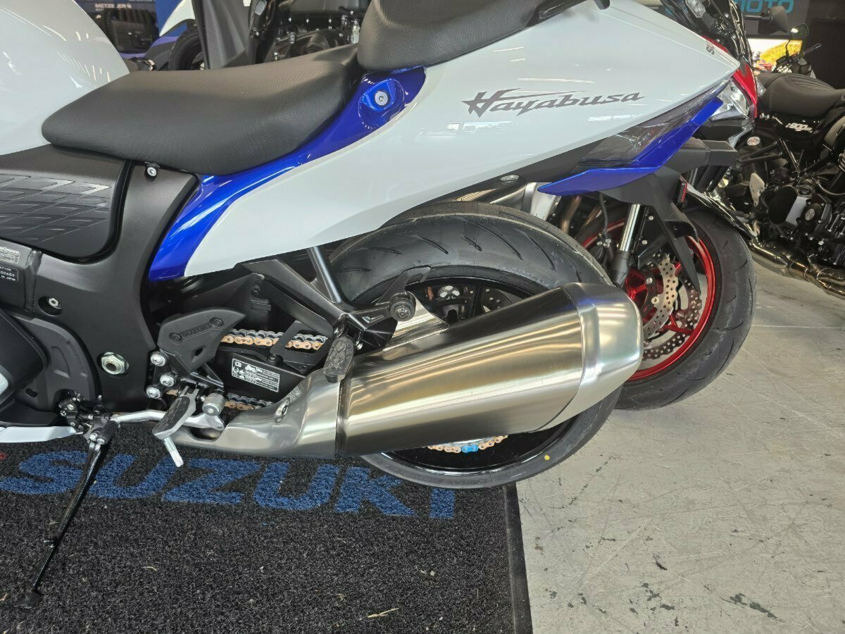 2024 SUZUKI HAYABUSA 25TH ANNI (GSX1300RR) SPORTS