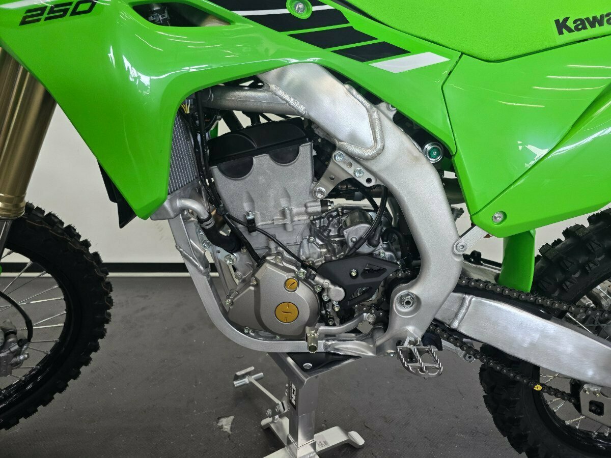 2025 KAWASAKI KX250 MOTOCROSS