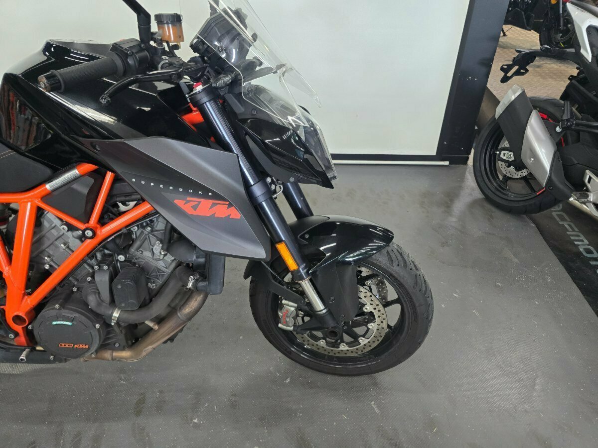 2016 KTM 1290 SUPER DUKE R SPORTS
