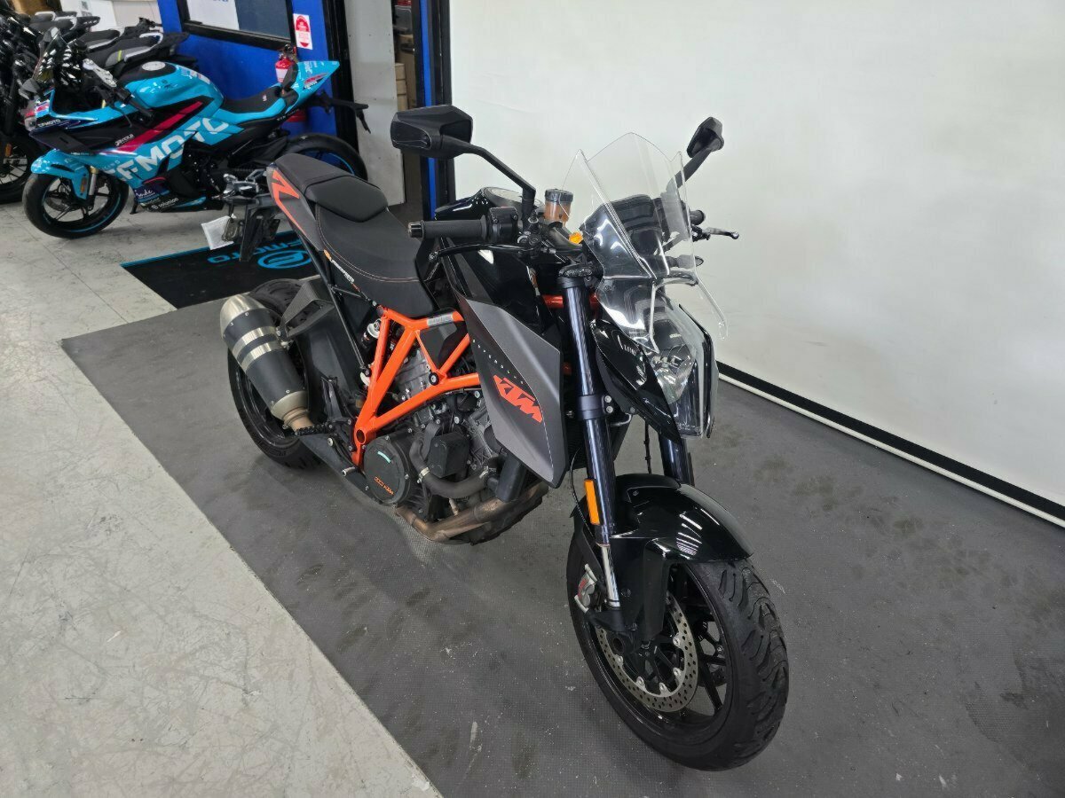 2016 KTM 1290 SUPER DUKE R SPORTS